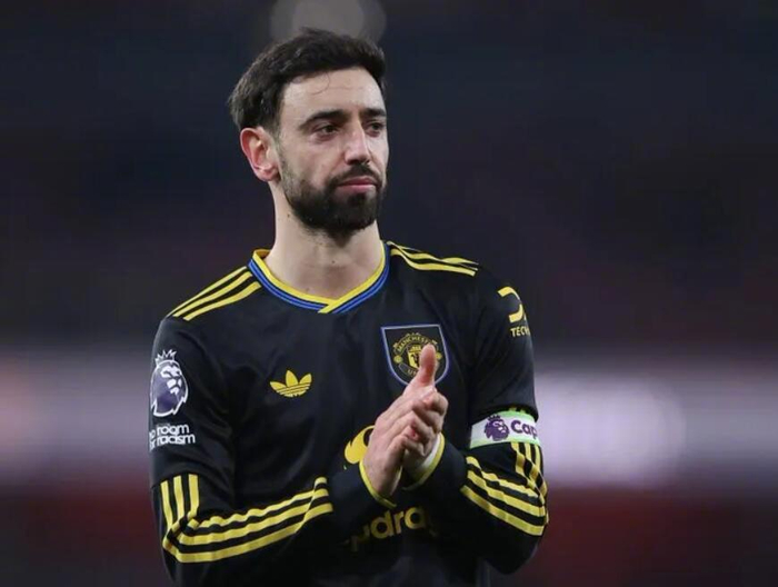 星空体育中国-曼联或破薪资结构留费尔南德斯，周薪或达40万镑|B费|布鲁诺·费尔南德斯|高薪合同|路易斯洛佩斯-费尔南德斯|沙特联赛_新浪体育_新浪新闻