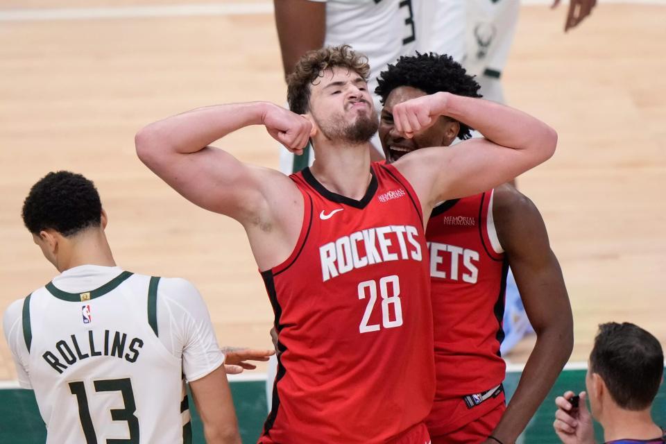 星空体育官网下载入口-美媒评NBA现役各年龄最佳球员！火箭申京入选 杜兰特不敌库里落选