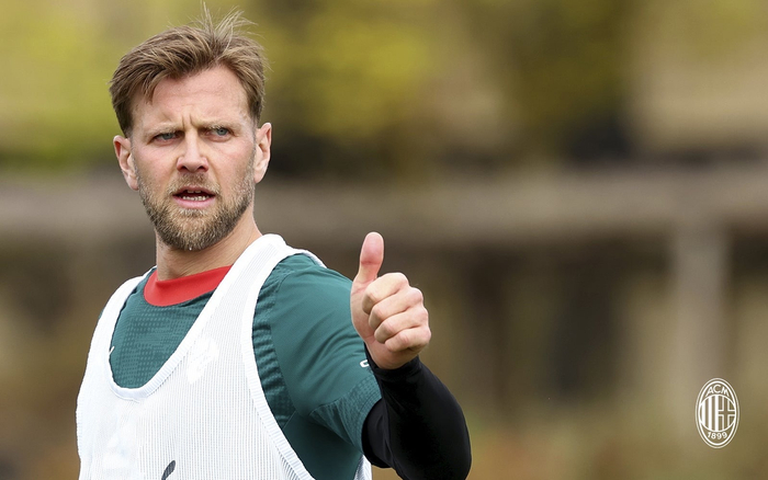 星空体育中国-米兰结束假期重新集结训练|AC米兰|ac米兰|球队_新浪体育_新浪新闻